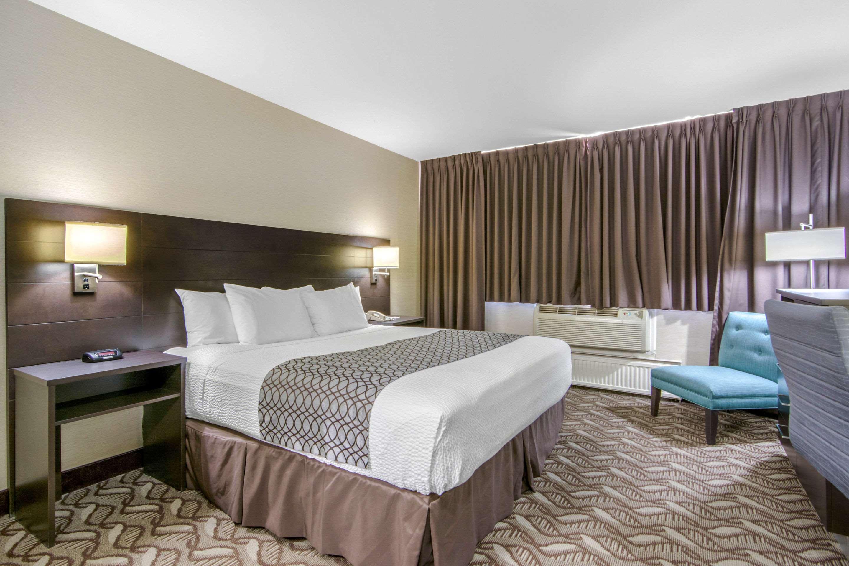 Clarion Hotel Sudbury Bagian luar foto