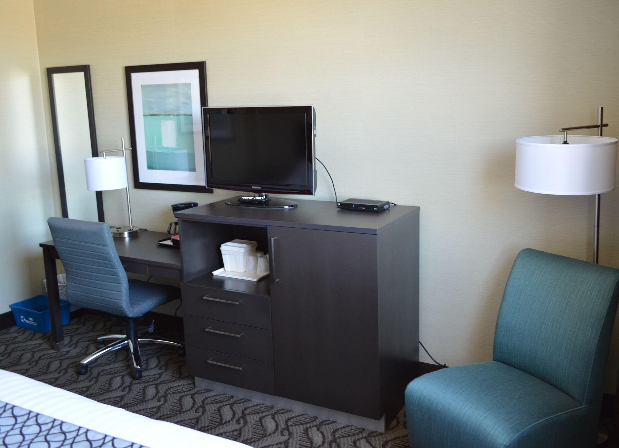 Clarion Hotel Sudbury Bagian luar foto